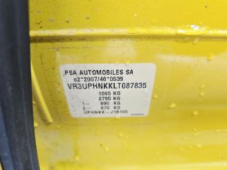 Peugeot 208 1.2 PureTech GT-Line picture 15