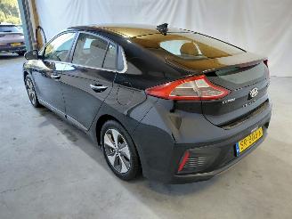 Hyundai Ioniq Premium EV picture 7