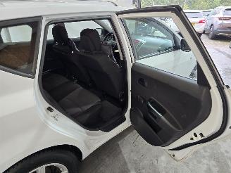Kia Cee d 1.4 CVVT Navigator Plus Pack picture 15