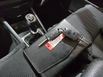 Kia Cee d 1.4 CVVT Navigator Plus Pack picture 34