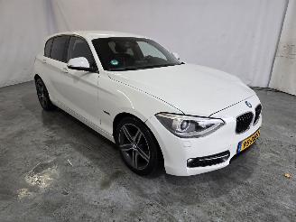 krockskadad bil auto BMW 1-serie 116i Business+ 2012/6