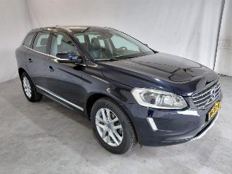 Unfallwagen Volvo Xc-60 2.0 T5 FWD Polar+ 2017/6