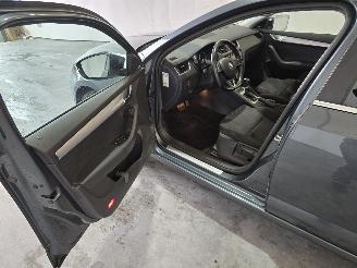 Skoda Octavia 1.6 TDI Greentech Style Businessline picture 21