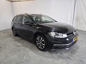 Voiture accidenté Volkswagen Golf 2.0 TDI HL Bns R 2020/7