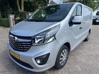 krockskadad bil bedrijf Opel Vivaro 1.6 CDTI L1 88 Kw Edition EcoFlex 2015/12
