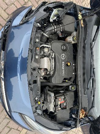 Opel Corsa-E 1.0 Turbo Color Ed. picture 16