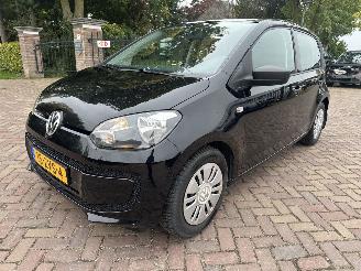 krockskadad bil auto Volkswagen Up! 1.0 take up! BlueM. 2013/2