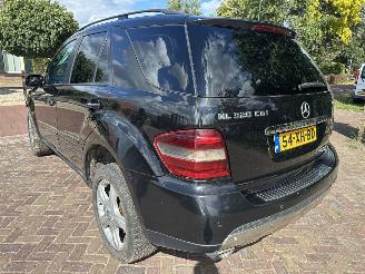Mercedes ML 320 CDI picture 8