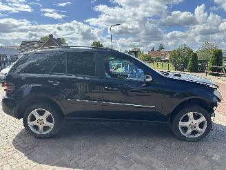Mercedes ML 320 CDI picture 6