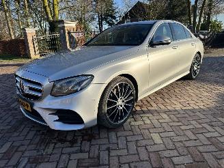 uszkodzony samochody osobowe Mercedes E-klasse 200 Prestige Plus AMG widescreen 2016/1