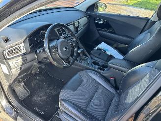 Kia Niro 1.6 GDi Hybrid First Edition picture 15