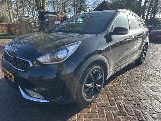 Unfallwagen Kia Niro 1.6 GDi Hybrid First Edition 2016/10