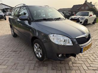Skoda Fabia 1.4-16V ELEGANCE    v picture 4