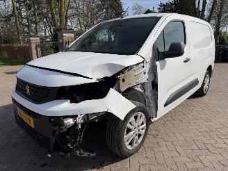 damaged commercial vehicles Peugeot  1.6 Bl.HDI Asph Long 73 Kw 2019/11