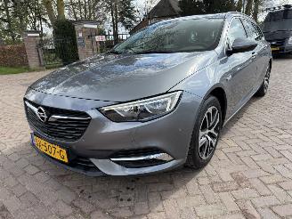 Vaurioauto  passenger cars Opel Insignia Sports Tourer 1.5 Turbo Online Edition 2018/6