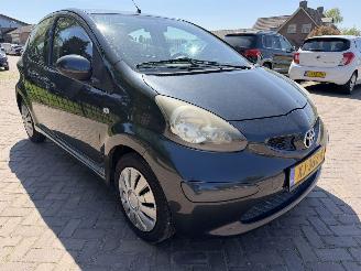 Toyota Aygo 1.0-12V picture 3