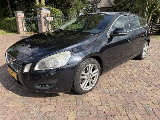 Avarii autoturisme Volvo V-60 2.0 D3 R-Design 2011/3
