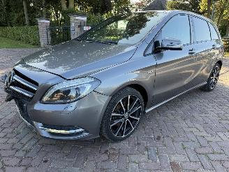 Unfallwagen Mercedes B-klasse 180 Ambition 2012/7