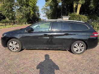 Peugeot 308 1.6 BlueHDI Blue Lease Pack picture 2