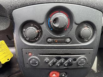 Renault Clio 1.6-16V Dynamique Luxe picture 12