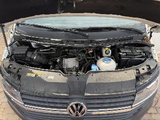 Volkswagen Transporter 2.0 TDI L2H3 32 Comfortline picture 23