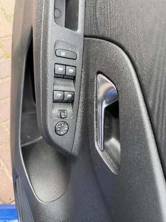 Opel Corsa 1.2 Edition picture 23