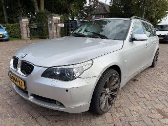 krockskadad bil auto BMW 5-serie 525xi Business Line 2007/4