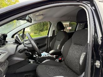 Peugeot 208 1.2 PureTech Style Pack picture 15