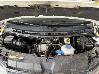 Volkswagen Transporter 2.0 TDI L2H1 picture 24