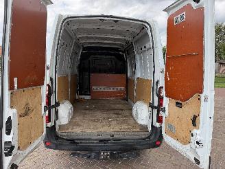 Renault Master T35 2.3 dCi L2H3 picture 8