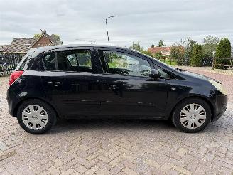 Opel Corsa 1.4-16V Enjoy picture 5