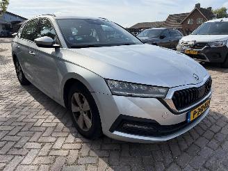 Skoda Octavia Combi 1.0 TSI Ambition picture 4