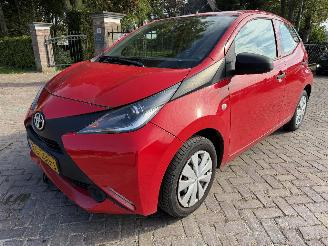 Vaurioauto  passenger cars Toyota Aygo 1.0 VVT-i x-fun 2017/11