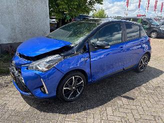Toyota Yaris 1.5 hybrid clima/velgen picture 1