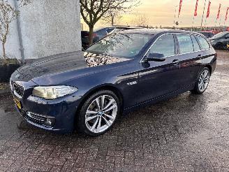 uszkodzony samochody osobowe BMW 5-serie 528i x-drive luxury 2015/6