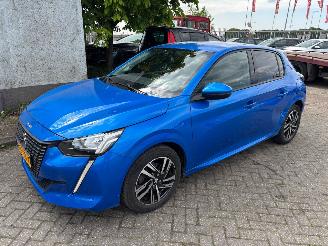 skadebil auto Peugeot 208 1.2pt automaat 2019/12