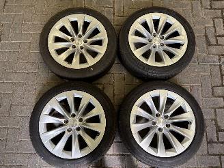 Auto incidentate Tesla Model S 19” originele velgen 2017/1