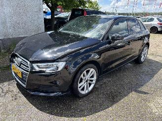 uszkodzony samochody osobowe Audi A3 Sportback 1.0 tfsi airco/lm velgen 2018/8