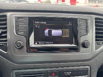 Volkswagen Golf Sportsvan 1.2 tsi dsg clima/pano/radar picture 14