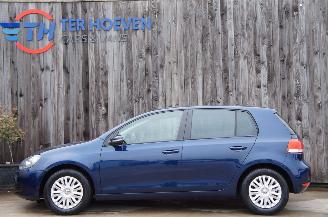 Coche accidentado Volkswagen Golf 1.6 TDi Airco Stoelverwarming PDC Isofix 77KW Euro 5 2009/10