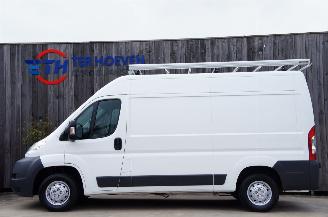 Voiture accidenté Peugeot Boxer 2.2 HDi L2H2 Airco Cruise 3-Persoons Trekhaak 96KW Euro 5 2014/1