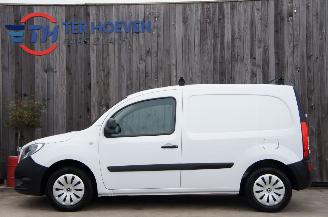 Vaurioauto  passenger cars Mercedes Citan 108 CDi L1H1 2-Persoons Schuifdeur Trekhaak 55KW Euro 5 2015/10