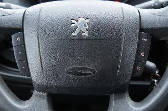 Peugeot Boxer 2.2 HDi L1H1 9-Persoons Airco Trekhaak 81KW Euro 5 picture 14