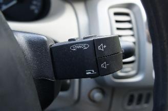 Renault Trafic 2.0 DCi Lang 9-Sitzer Klima Metallic 84KW Euro 4 picture 17