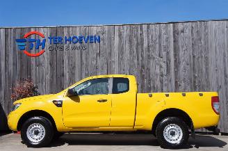 uszkodzony samochody osobowe Ford Ranger 2.2 TDCi XL SuperCab 4X4 Airco Cruise Camera Trekhaak 110KW Euro 5 2015/12