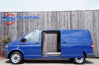 Vaurioauto  passenger cars Volkswagen Transporter T5 2.0 TDi Lang 4-Motion Airco Navi Cruise Standkachel 132KW Euro 5 2012/1