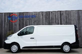 krockskadad bil auto Renault Trafic 1.6 DCi Lang Airco Navi Trekhaak Apple Carplay 88KW Euro 6 2020/1