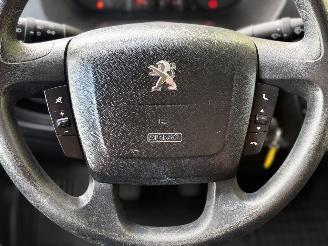 Peugeot Boxer 2.0 BlueHDI L2H2 96kW Klima picture 16