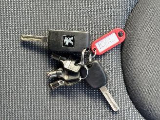 Peugeot Partner 1.6 HDi L1H1 Navteq2 Klima AHK Temp. 66kW picture 49