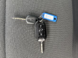 Peugeot Partner 1.5 BlueHDI Premium L1H1 AHK Tempo. 73KW picture 49